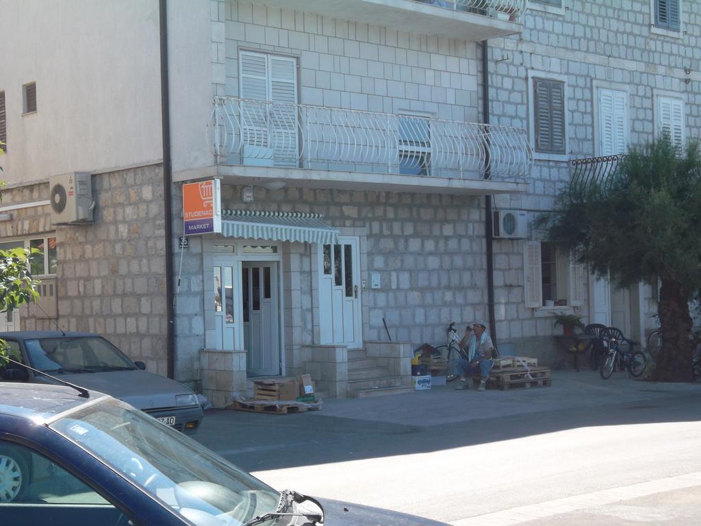 Apartments Mali Raj Vranjic Eksteriør bilde