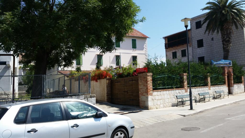 Apartments Mali Raj Vranjic Eksteriør bilde
